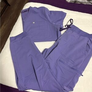 Fabletics light Purple (wisteria) scrubs (vital 1-pocket top and on-call jogger)